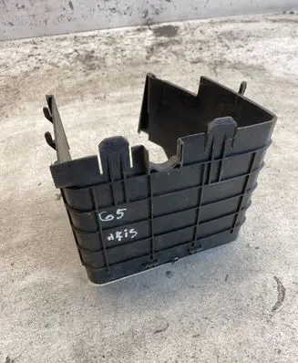 Volkswagen Golf V Battery bracket 1k0915335c
