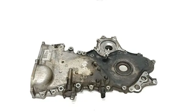 Toyota Auris 150 Timing chain cover 1ZRE12U 02201154