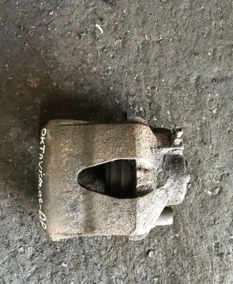 Skoda Octavia Mk1 (1U) Front brake caliper