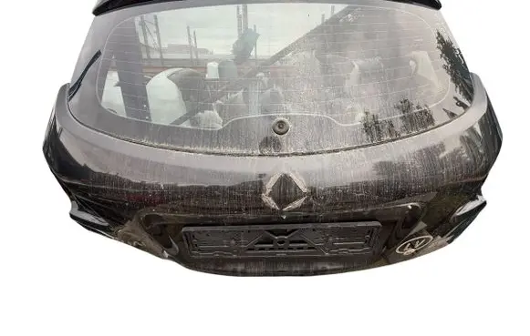 Nissan Qashqai Rear windscreen/windshield window 