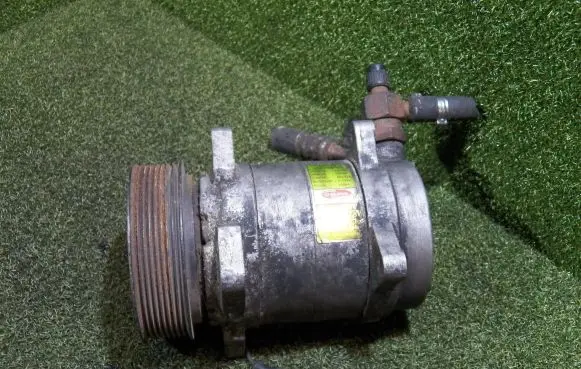Iveco Daily 6th gen Air conditioning (A/C) compressor (pump) 740356 015203