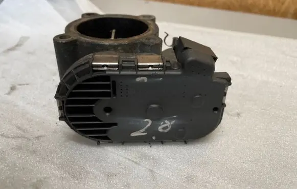 Mercedes-Benz E W211 Throttle valve A6420900070