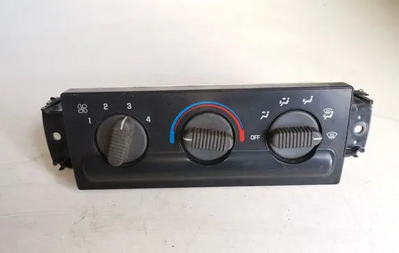 Chevrolet Blazer S10 Climate control unit 16250555 6233939A 6233939