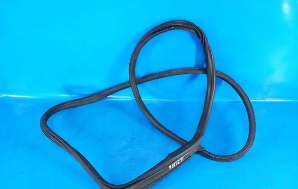 Mini One - Cooper F56 F55 Trunk rubber seal (body) 51355A505D2