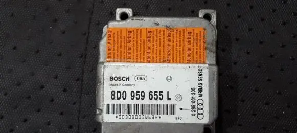 Audi A4 S4 B5 8D Airbag control unit/module 8d0959655l 0285001305