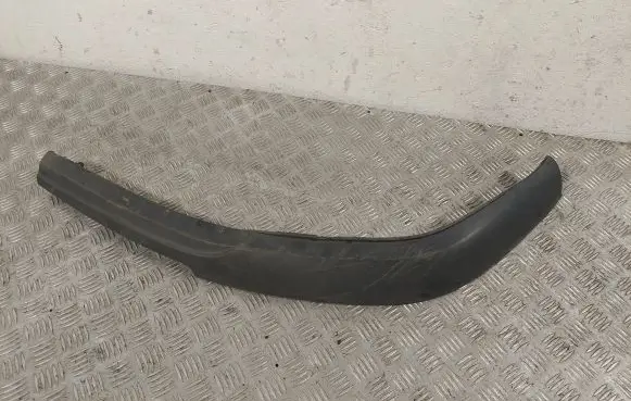 Toyota Avensis T250 Front bumper lip 7685105020