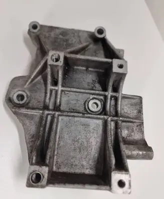 Audi A4 S4 B5 8D A/C compressor mount bracket 66690D0020 9880978C
