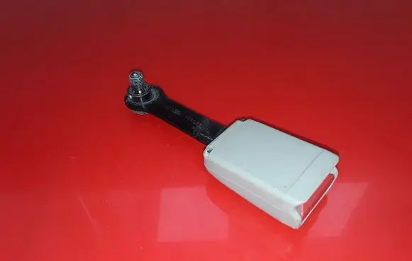 Nissan Leaf I (ZE0) Front seatbelt buckle 6185326A