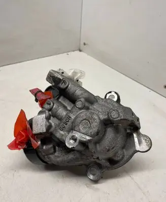 BMW 3 F30 F35 F31 Fuel injection high pressure pump 0445010764 150814 8511626