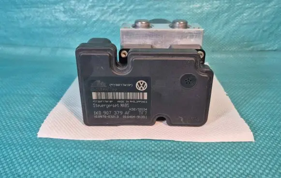 Volkswagen Caddy ABS Pump 1K0614117AC 10020701374 A07013717602