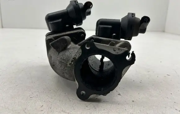 Peugeot 607 Throttle valve 9638246680 0926400437 080601
