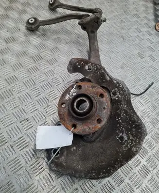 Audi A4 S4 B8 8K Front wheel hub 
