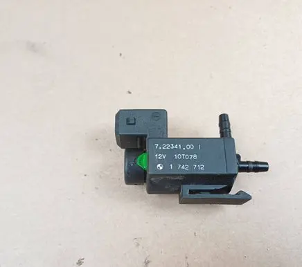 BMW 5 F10 F11 Turbo solenoid valve 722341