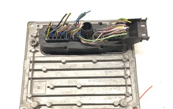 Ford Focus Engine control unit/module ECU 7M51-12A650-AFB