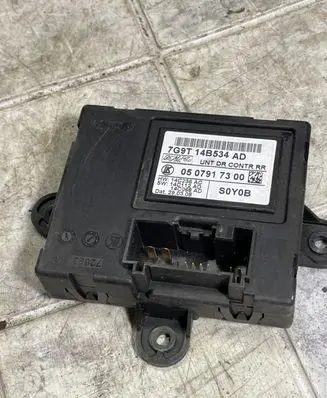 Ford Mondeo MK IV Door control unit/module 7G9T14B534AD
