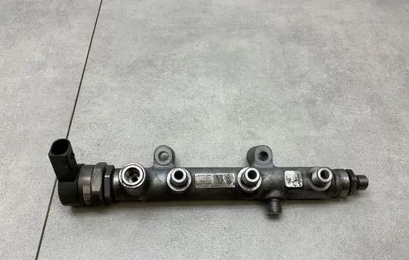 Fuel main line pipe