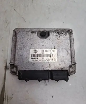 Volkswagen PASSAT B5 Engine control unit/module 038906018EH 28SA3913 0281001960
