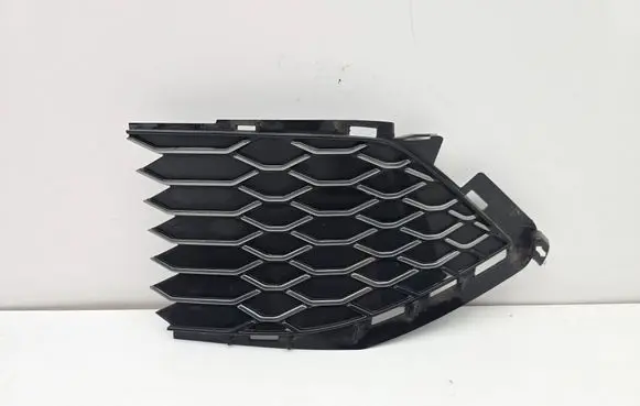 Toyota C-HR I Front bumper lower grill 53124YP260