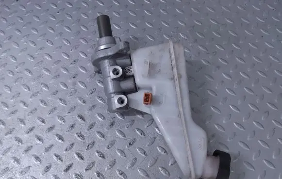 KIA Ceed Master brake cylinder 58510G4200