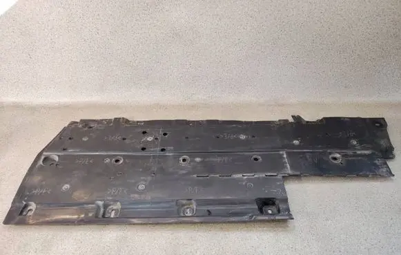 Renault Clio V Front underbody cover/under tray 748159939R37 748159939R