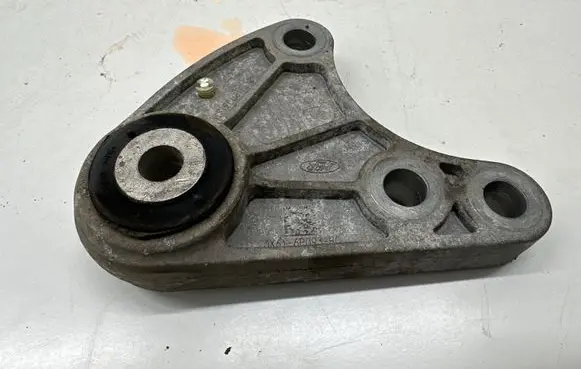 Ford Focus Engine mounting bracket JX616P093BC