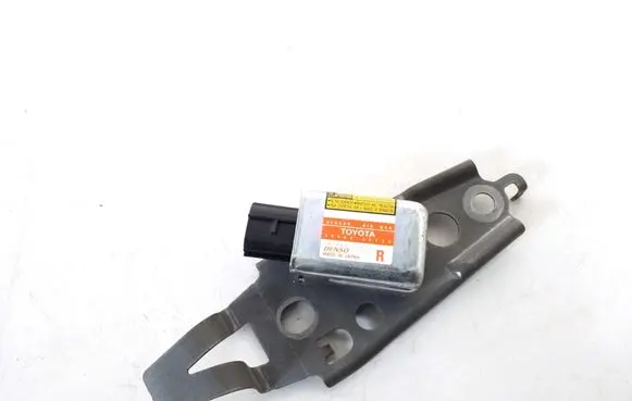 Lexus GS 300 350 430 450H Airbag deployment crash/impact sensor 89860-30130