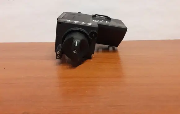 Mercedes-Benz E W210 Light switch 6136 2105451504