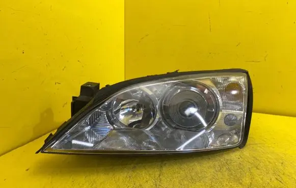 Ford Mondeo Mk III Headlight/headlamp 1S71-12B655-AA