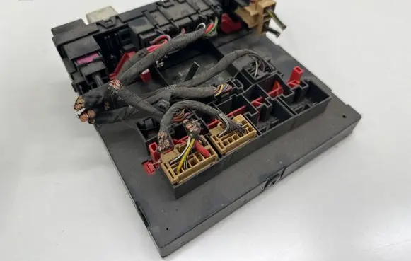 Volkswagen PASSAT B6 Comfort/convenience module 3C0937049H