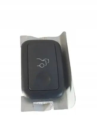 Mercedes-Benz C W204 Tailgate opening switch A2048707051