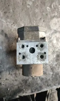 Volkswagen II LT ABS Pump 0265220488 A0004460789 0004460789