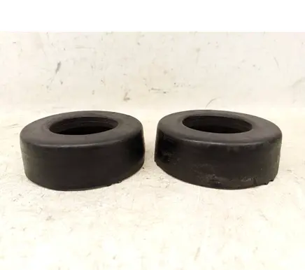 Mercedes-Benz 190 W201 Front coil spring rubber mount 2013211084 A2013211084