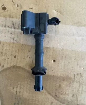 High voltage ignition coil
