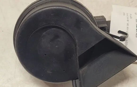 Audi A4 S4 B7 8E 8H Horn signal 8E0951221A 22075