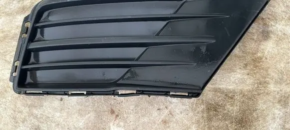 Volkswagen Caddy Front bumper lower grill 2K5853666E
