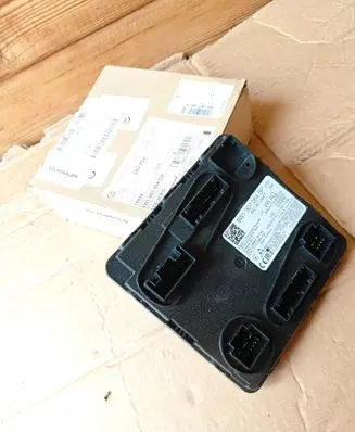 Audi e-tron Central body control module 8W1907064BP 5DK01436642