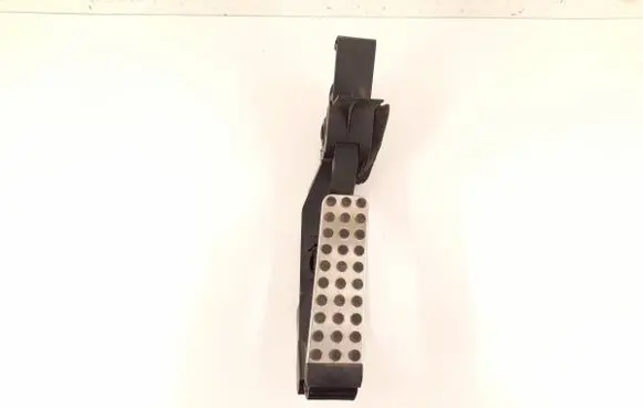 Mercedes-Benz E W211 Accelerator throttle pedal 1713000004 1713000104