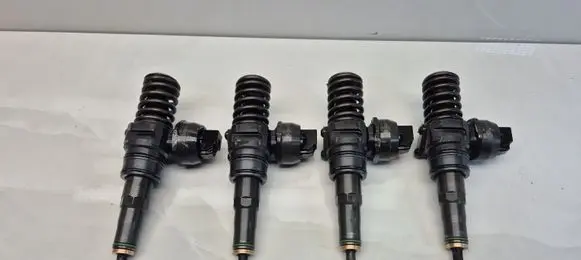 Audi A3 S3 A3 Sportback 8P Fuel injector 038130073BN