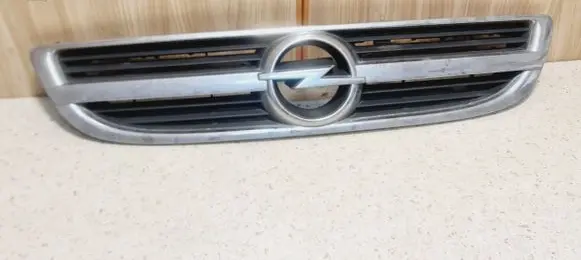 Opel Zafira A Front grill 24453538