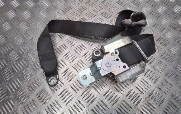 Nissan Navara D40 Front seatbelt L153004 070212