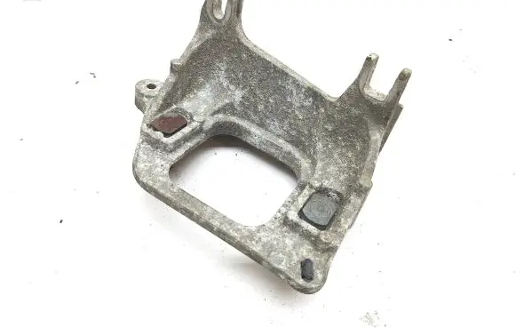 Nissan NV300 Gearbox mounting bracket 112228161R