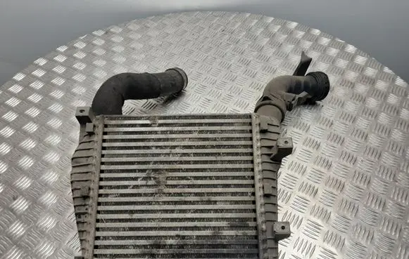 Volkswagen Touareg I Intercooler radiator