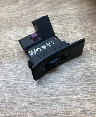Renault Laguna I Headlight level height control switch 7700822799