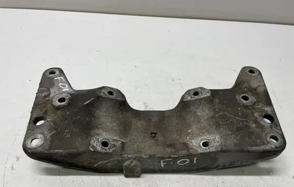 BMW 7 F01 F02 F03 F04 Gearbox mounting bracket