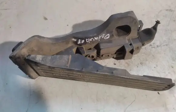 Skoda Octavia Mk2 (1Z) Accelerator throttle pedal 1K1721503P