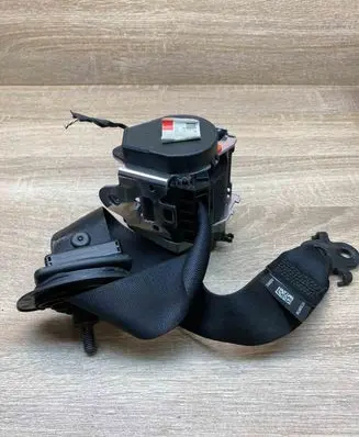 BMW 5 GT F07 Front seatbelt 615424300 WITHPLUG