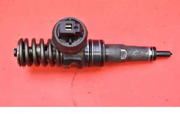 Fuel injector