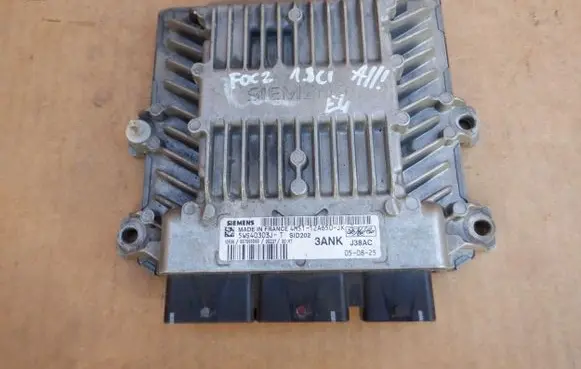 Ford Focus Engine control unit/module 12A650