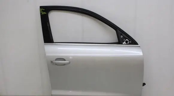 Audi Q3 8U Front door