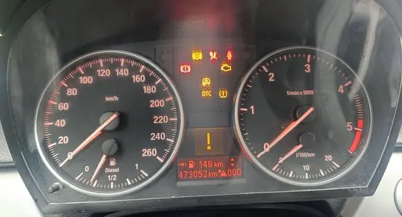 Speedometer (instrument cluster)